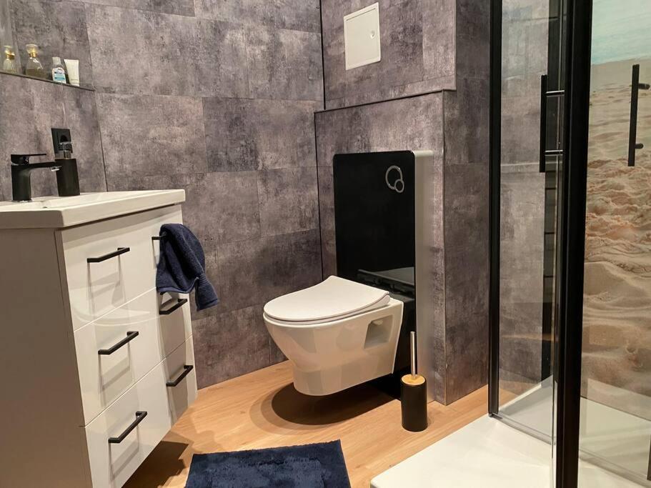 Apartment Innenstadt Refugium In Ruhiger Wasserlage+balkon Leipzig