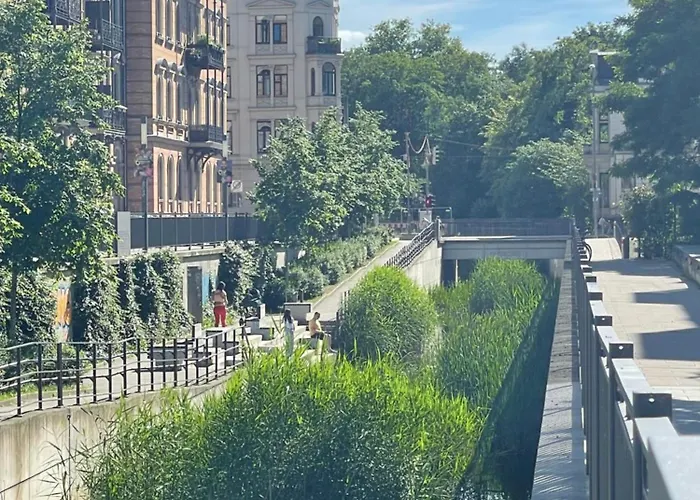Innenstadt Refugium In Ruhiger Wasserlage+Balkon